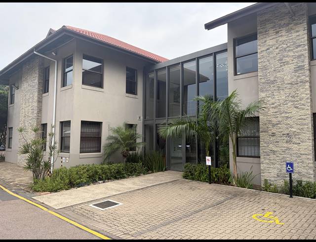216.60M² BUSINESS TO LET IN GLENASHLEY